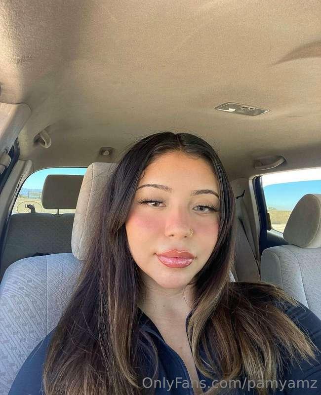 your pretty lil driver for today 💗