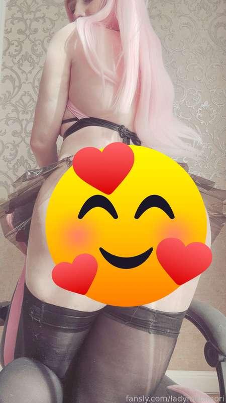 A perfect skirt to slap booty! 🍑

#ass #thong #socks #nylon #bigass #cosplay #roleplay #sexting #anime #juicyass