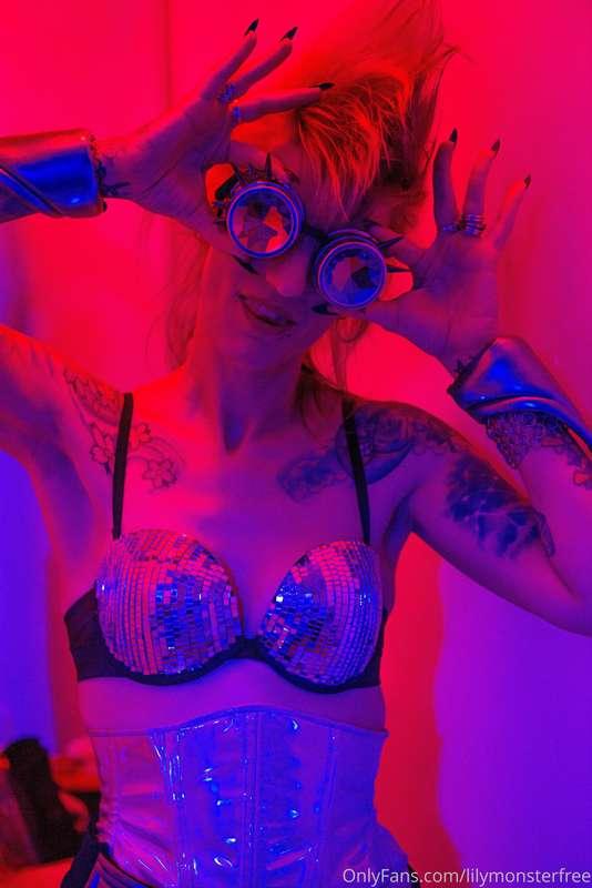 lilymonsterfree image #2