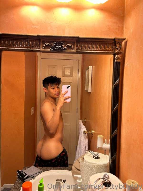 pr3ttyb0yt0y image #0