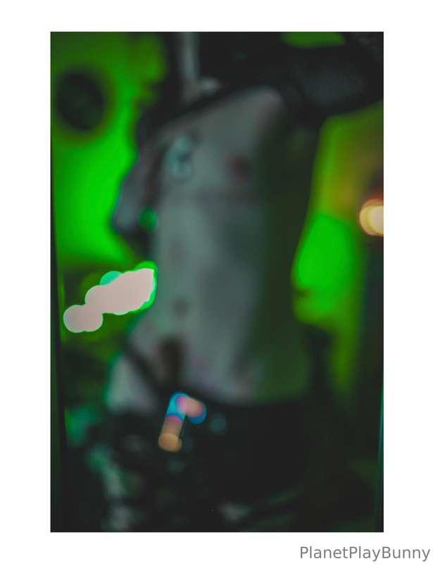 Xoxo Kiss and hugs 👅🖤✨

How are y’all sluts doing tonight? I..