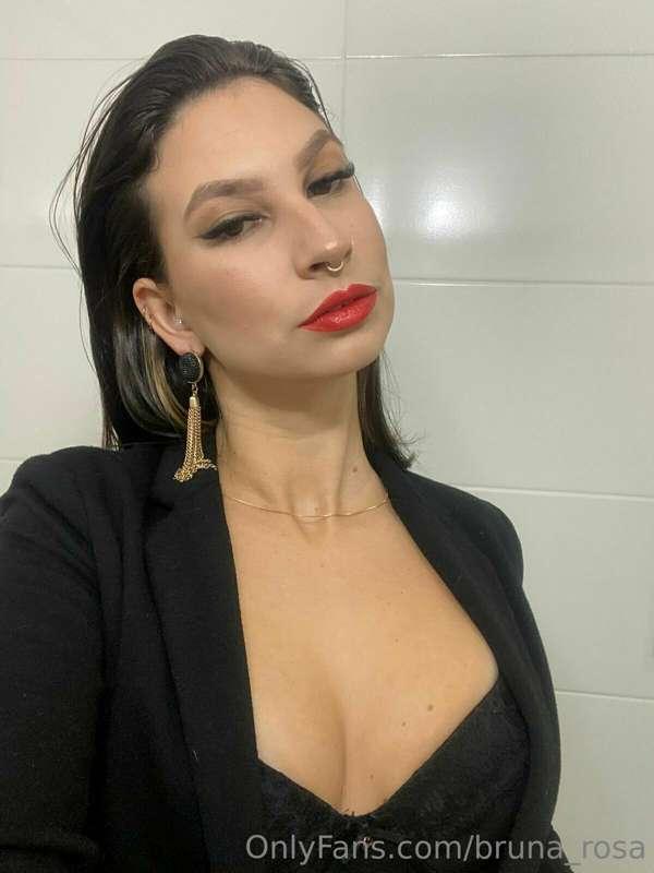 I’m the slut Queen😏