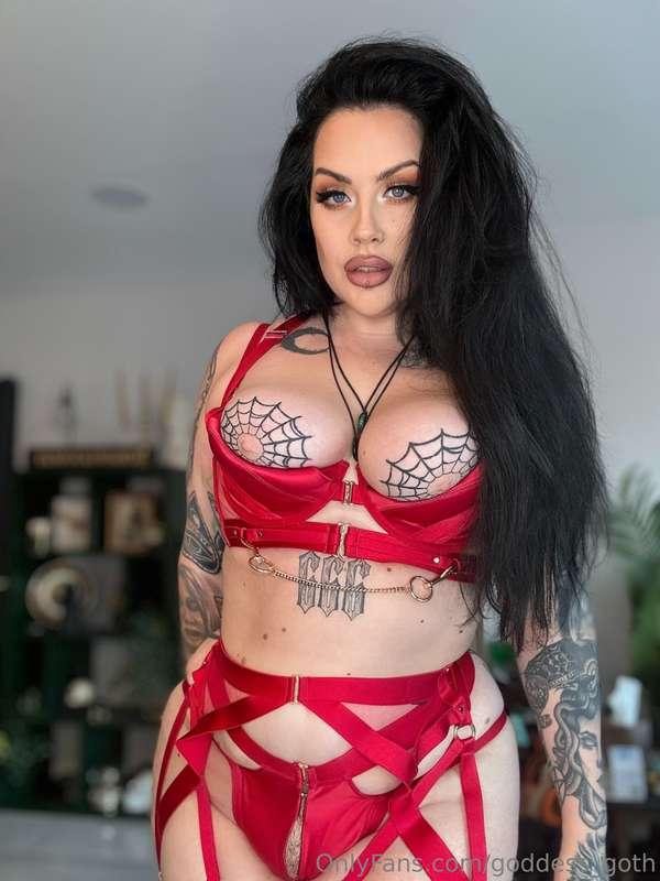 Wanna play, you naughty boy? 😈 DM Me and let's get undressed..