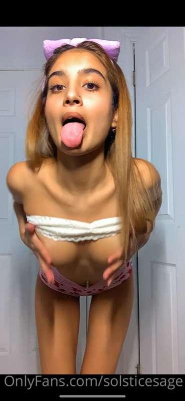 hi loves im coming out with a bunch of new content tmr!! i c..