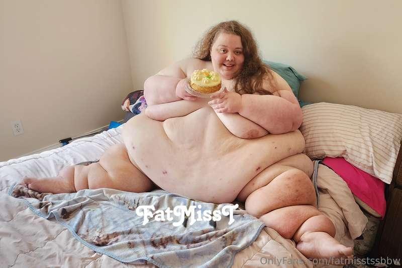 fatmisstssbbw image #1
