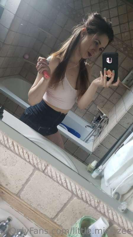 Felt cute af today, what do you guys think?  I feel like I c..