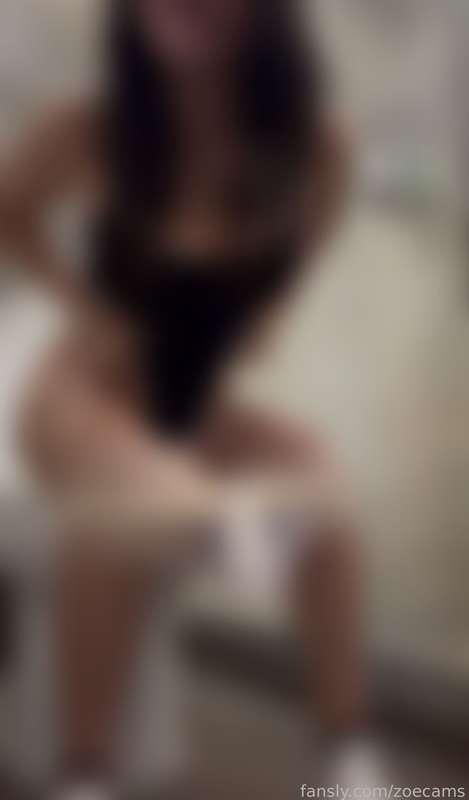 Oh, how hot I felt 🤭💦

#pee #piss #dirty #omo #omorashi #tits 