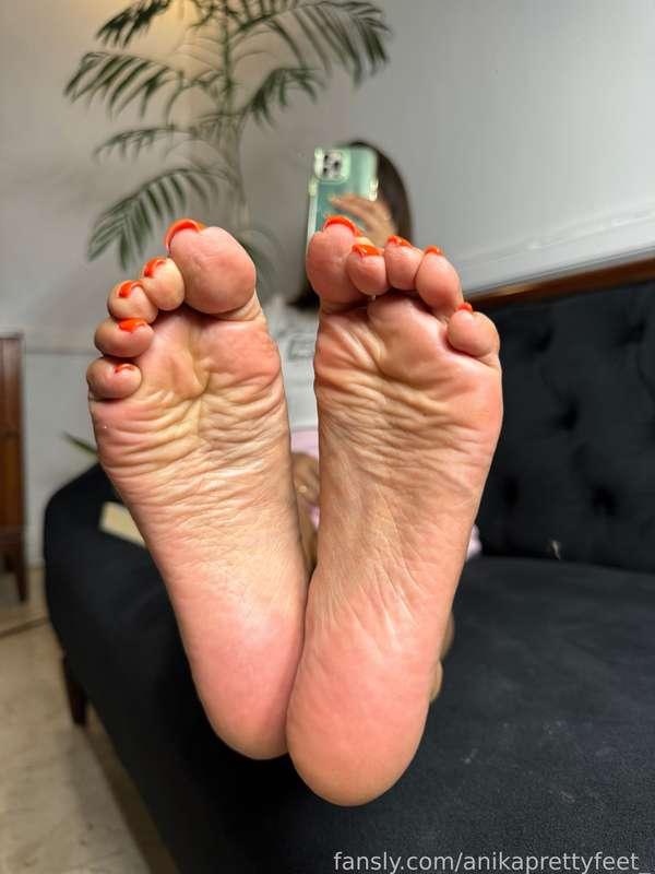 anikaprettyfeet_ image #16