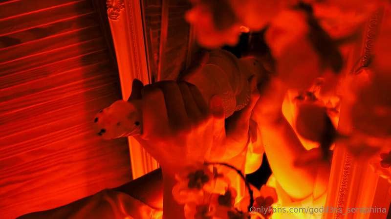 godd3ss_seraphina image #1