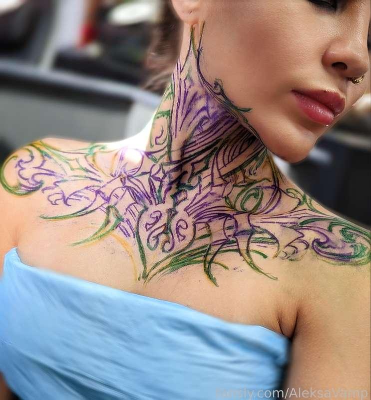I was looking through my old photo albums today and found a photo of how I made my biggest tattoo on my body.😁♥ and I thought you might be interested in seeing this. By the way, it was such a hellish pain when they tattooed my neck with a machine💖😘. At that moment I had a fever and a very bad headache, but it was worth it, right? Do you like the way I look now?😍😜

#fyp #alt #goth #bigtits #tattoos #mistress #footfetish #petite #selfie #brunette 

