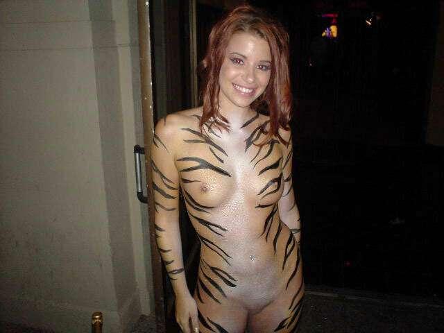 #throwback #throwbackthursday to that time I was a naked gir..