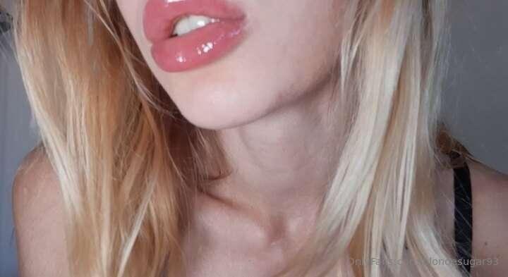 Dick Sucking Lips
