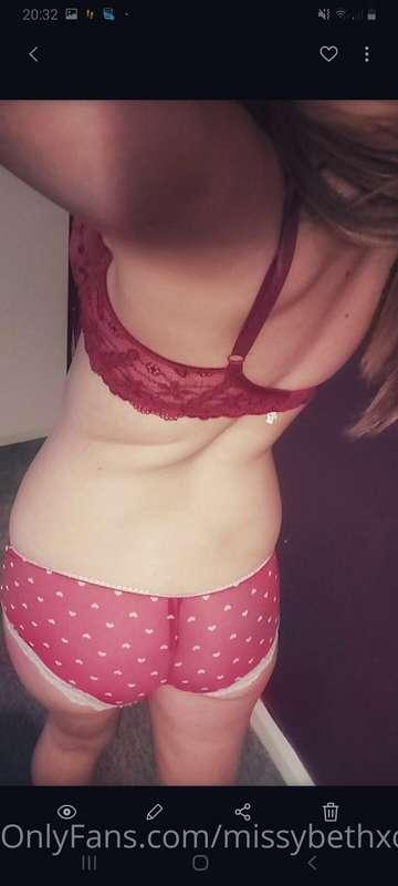 Do like the red?😘😘