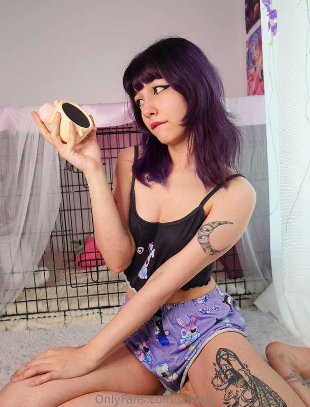 Petit set en pyjama pour vous présenter ce petit reveil un p..