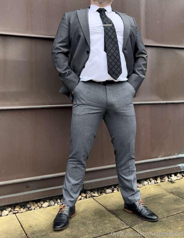 thesuitedboss image #0