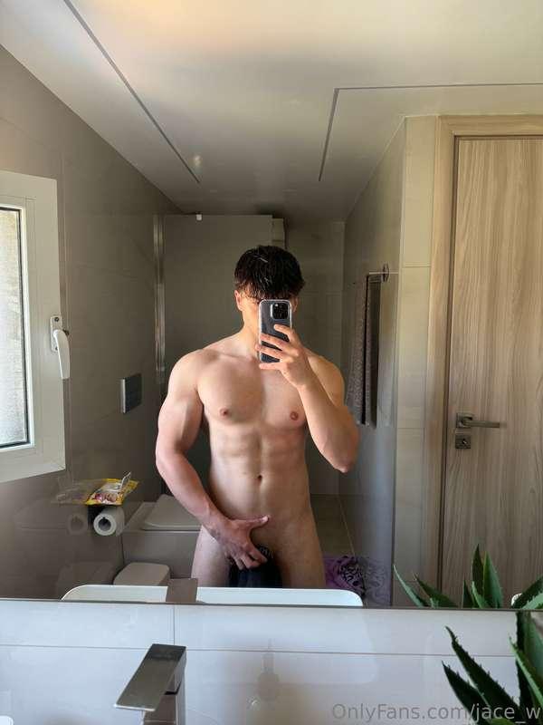 1 ❤️ = Remove the towel