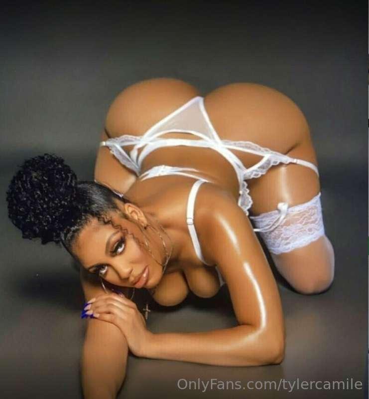 Enjoying the holidays? 😘