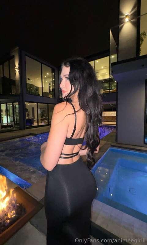 kinda liked the picture from this angle 😇🍑