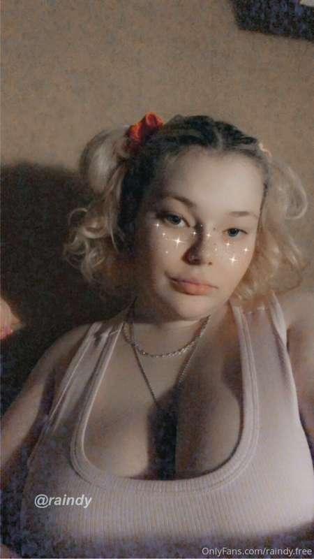 goodnight from me and my tits🥰🍒