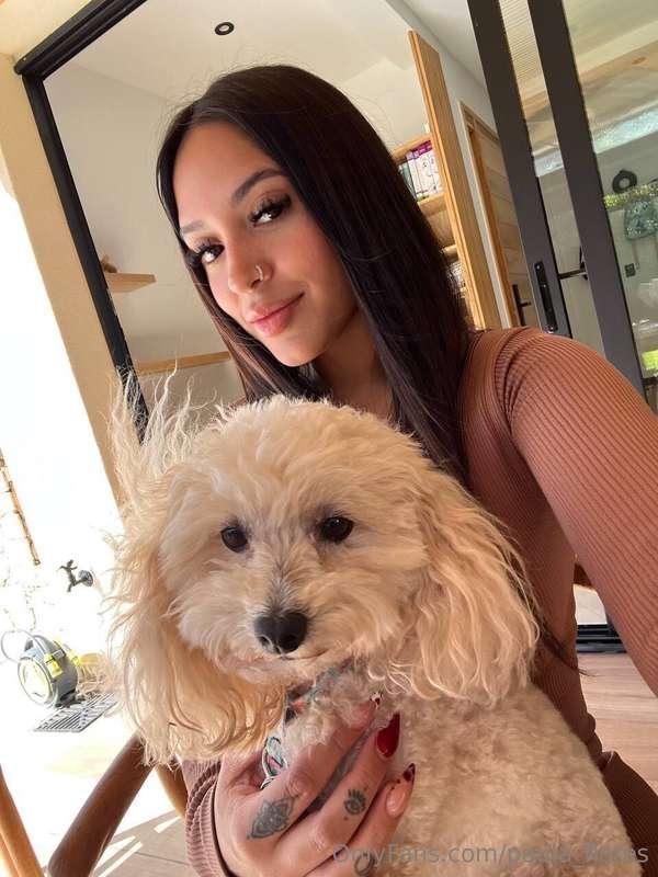 What a cute dog my friend has, I hope my dogs don't see this..