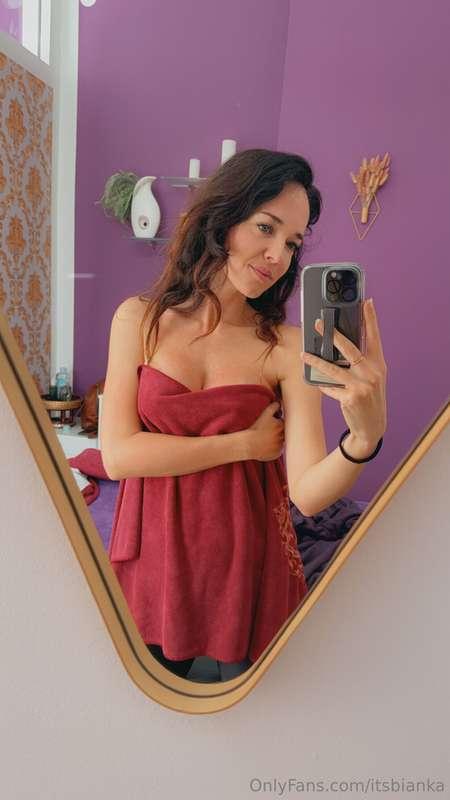 Tired and relaxed after my massage 💆🏻‍♀️@iambianka 