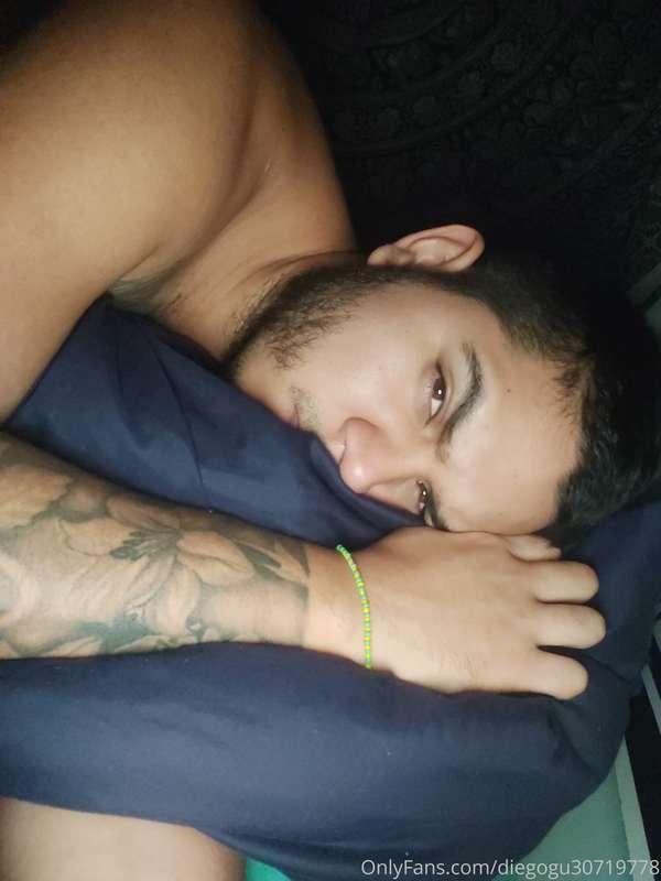 Así quede después de follar a mi primo.... necesito seguir q..