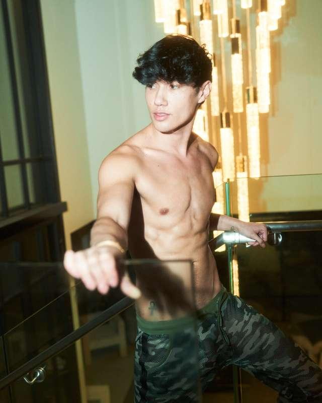 Your turn. Describe this moment from your point of view 😏