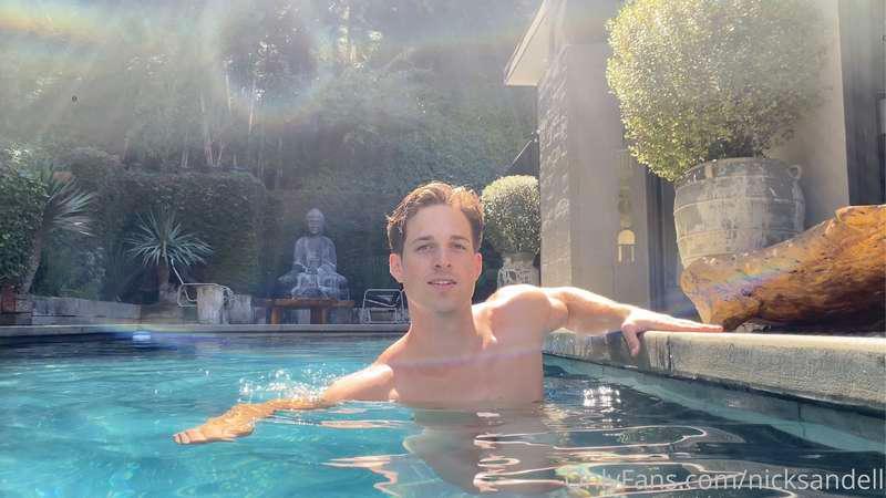 One last memory from the swimming pool...and then it's time ..