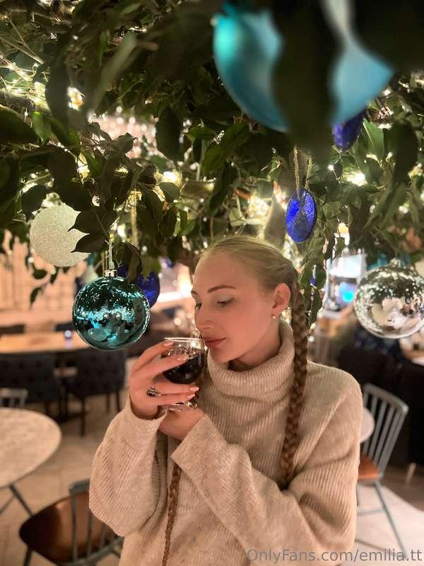 Drinking a lovely red wine tonight with friends at a cozy pl..