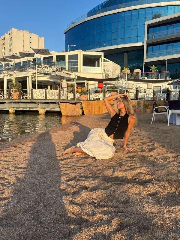 Happier in sand 🏝️