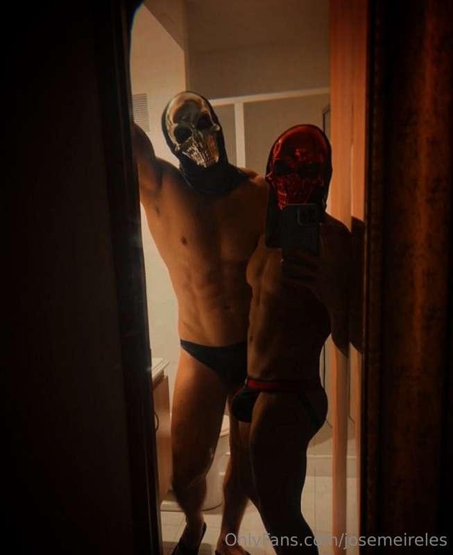 Halloween is coming to us https://onlyfans.com/josemeireles