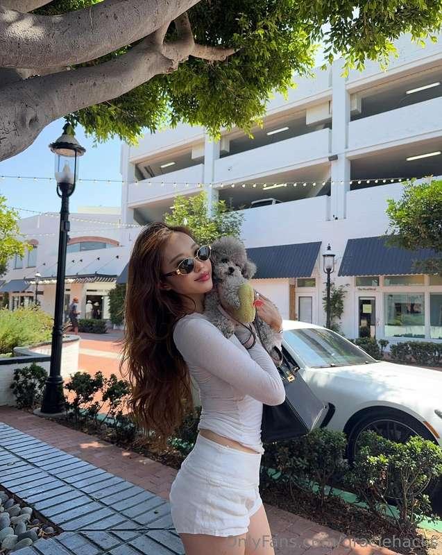 Me and my fur baby say good morning 🐾 Now where’s my attenti..