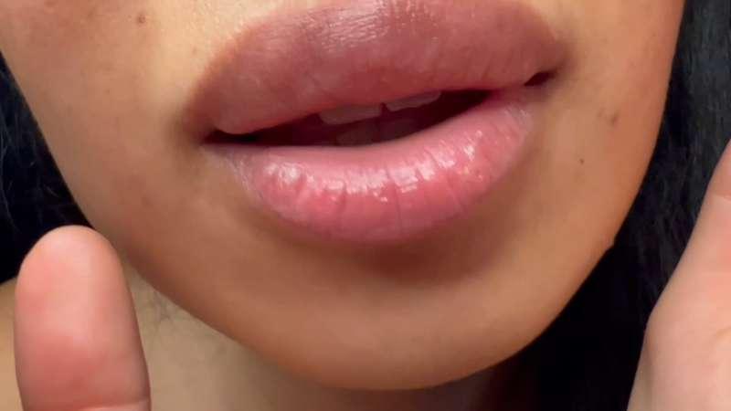 This is how I would kiss you in the French way 💋