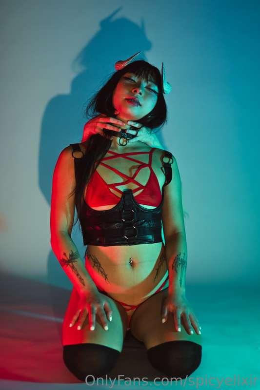 Hot demon bitches 4 my best sluts 😈😈 @ilyfairykith