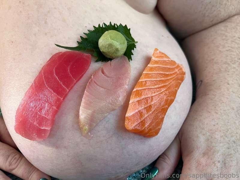 Playing with your food - Sushi