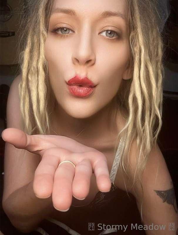 💋💋💋