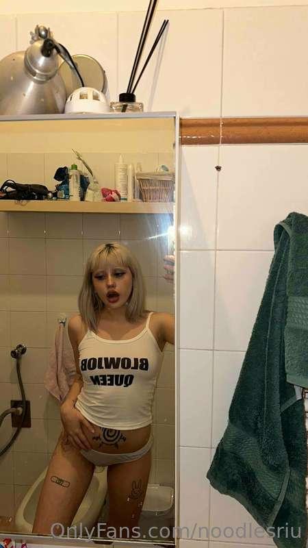 Cosa c'è di meglio di una sexy doccia bollente?🤭 16$ per ved..