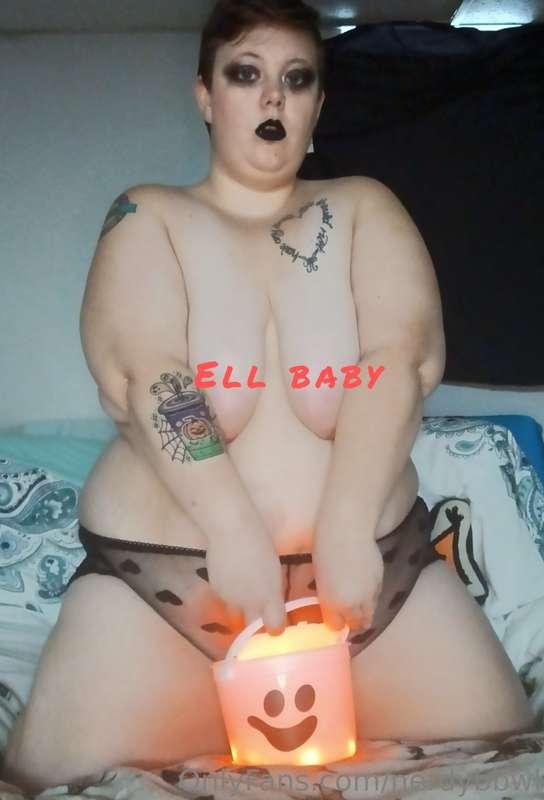 Happy Halloween
Want to see me naked?
Subscribe to my VIP @e..