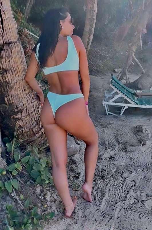 Baby, can you help me with your likes on my photo?