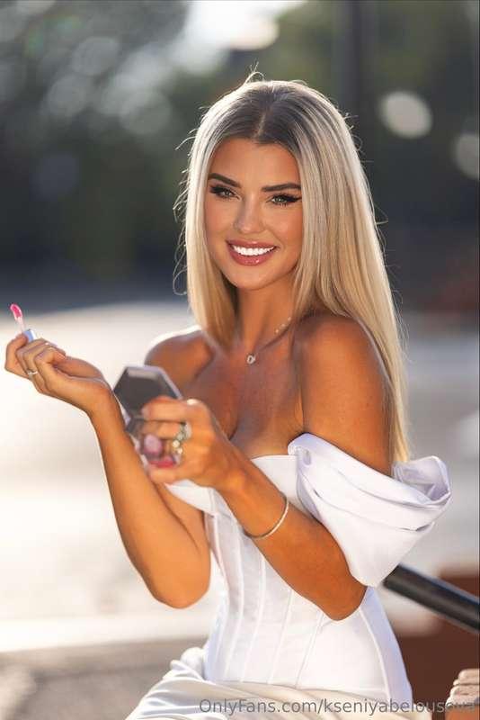 Beaming 🌹 because I get to connect with all of you. ❤️