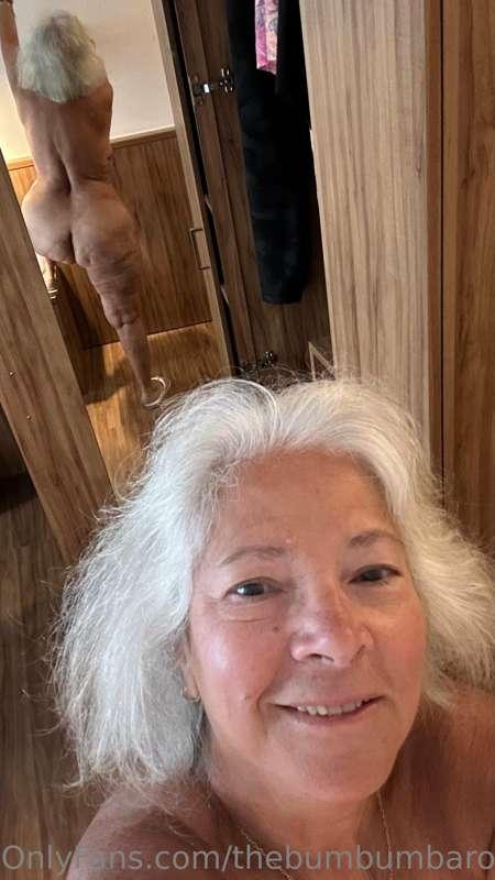 thebumbumbaroness image #20