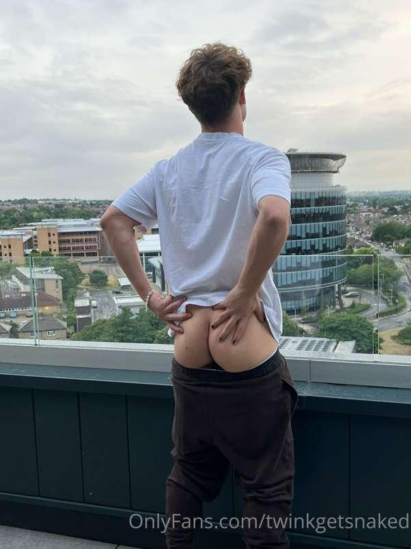testing out the new balcony 😉 comment things we should do ou..