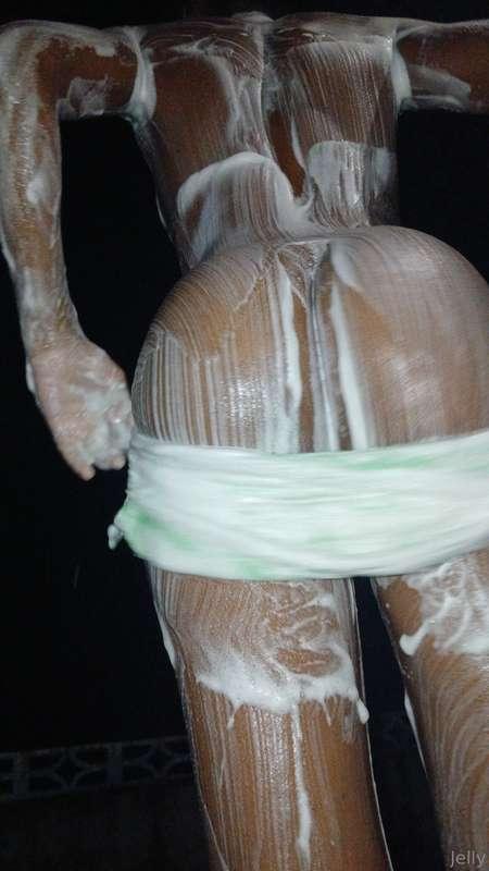 jelly_booty image #6