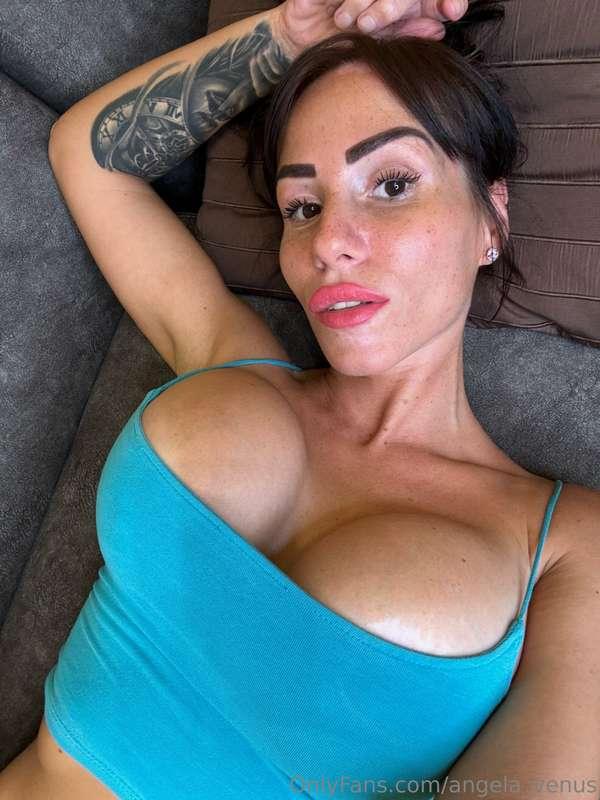 a little tired <3 come give me a massage