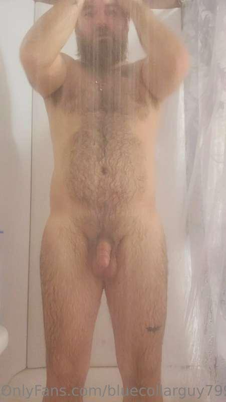 Watch me shower!! 😘😘