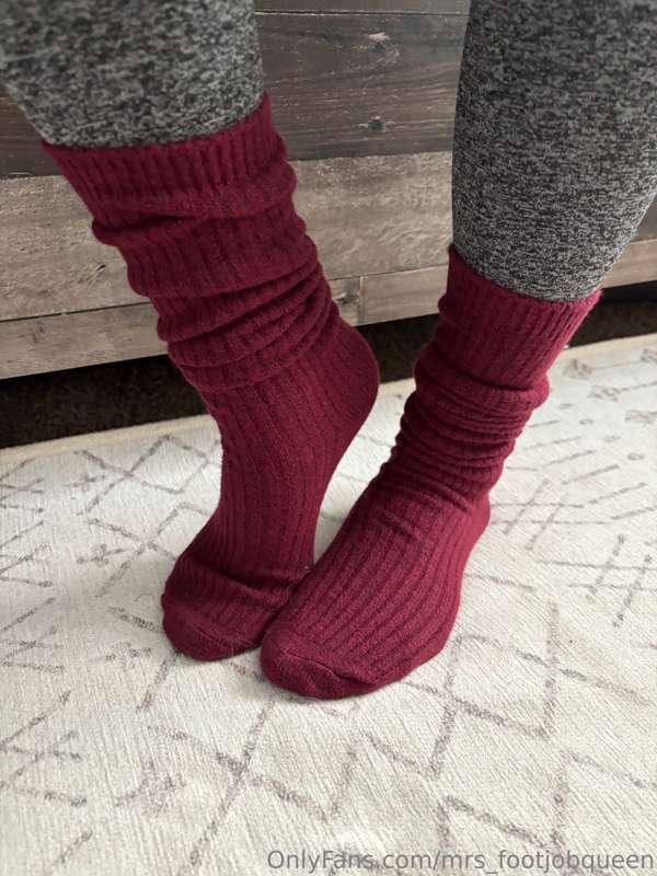 mrs_footjobqueen image #4
