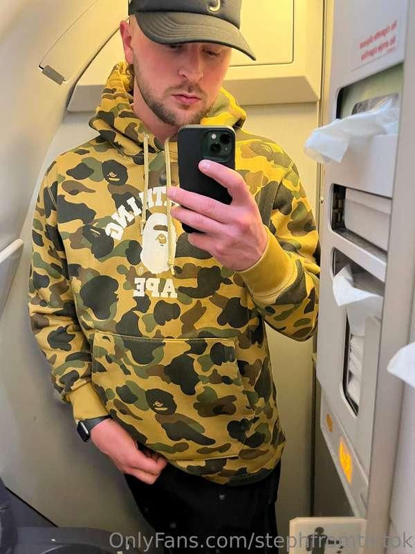 In the planes ✈️ bathroom 😜