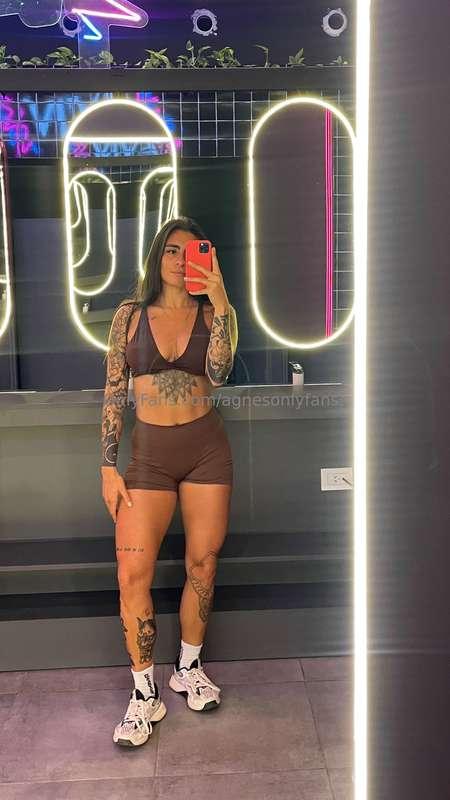 🏋🏿‍♀️🤑