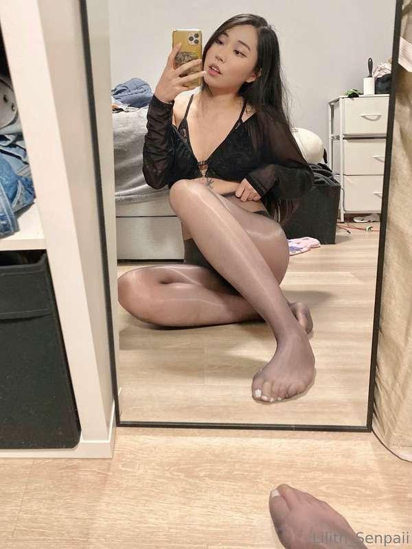 Your pantyhose princess is back at it again!