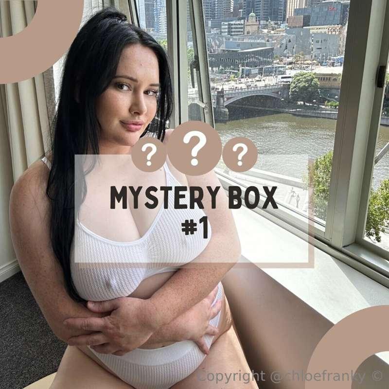 🌶️ ***MYSTERY BOX ONE*** 🌶️

👉🏼 2 XXX full length videos
👉🏼 ..